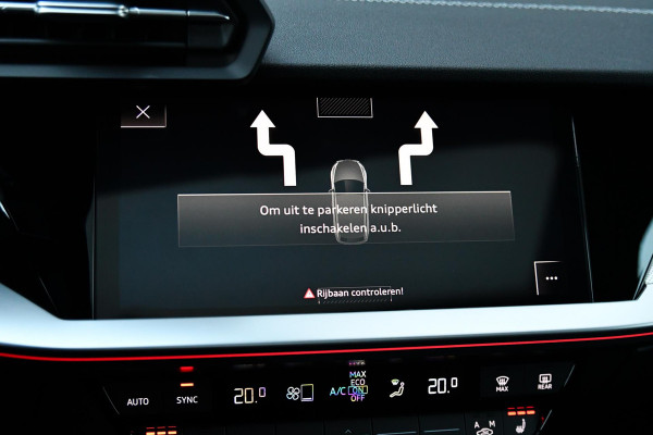 Audi A3 Sportback 45 TFSI e 3x S-Line Competition. Pano, ACC, Keyless, Sfeer, CarPlay!