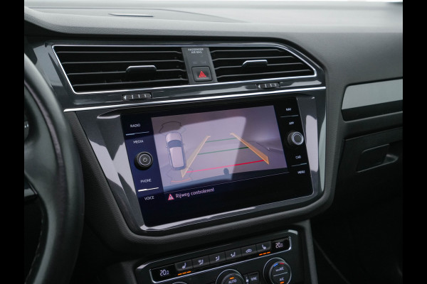 Volkswagen Tiguan Allspace 1.5 TSI R-line Highline Business (7-Pers.) (INCL-BTW) Aut * PANO | NAVI-FULLMAP | XENON | ALCANTARA | HEATED-ERGONOMIC-SPORTSEATS | KEYLESS | PRIVACY-GLASS | CAMERA | DAB | DIGI-COCKPIT | PDC | TOWBAR | ECC | 19"ALU*