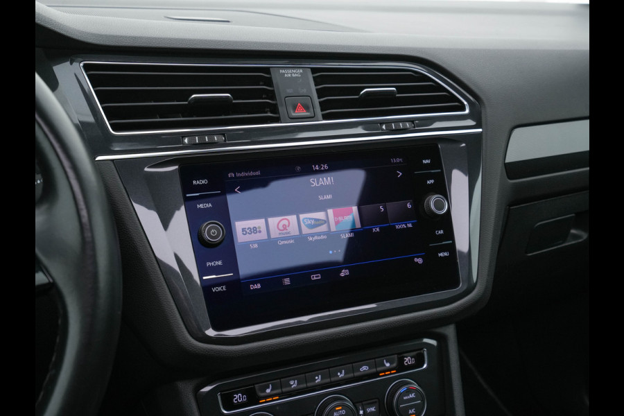 Volkswagen Tiguan Allspace 1.5 TSI R-line Highline Business (7-Pers.) (INCL-BTW) Aut * PANO | NAVI-FULLMAP | XENON | ALCANTARA | HEATED-ERGONOMIC-SPORTSEATS | KEYLESS | PRIVACY-GLASS | CAMERA | DAB | DIGI-COCKPIT | PDC | TOWBAR | ECC | 19"ALU*