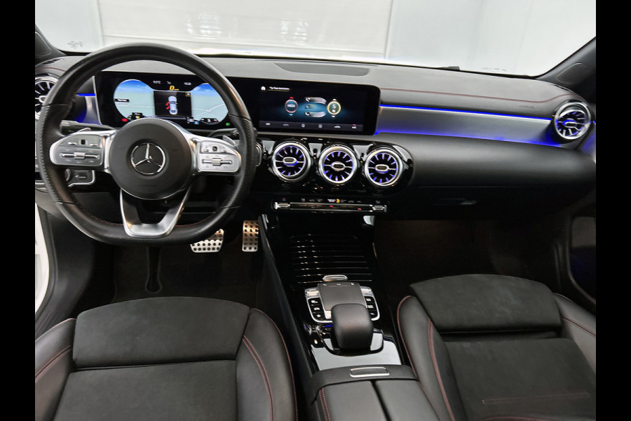 Mercedes-Benz CLA-Klasse 220 Premium Plus AMG-Line(Goed OnderH, Panorama, SfeerV, Lane Assist, StoelV, Camera, Navi, Etc)