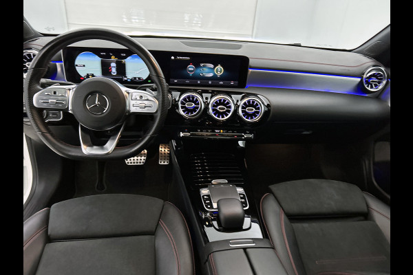 Mercedes-Benz CLA-Klasse 220 Premium Plus AMG-Line(Goed OnderH, Panorama, SfeerV, Lane Assist, StoelV, Camera, Navi, Etc)