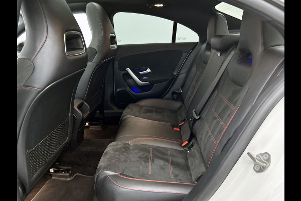 Mercedes-Benz CLA-Klasse 220 Premium Plus AMG-Line(Goed OnderH, Panorama, SfeerV, Lane Assist, StoelV, Camera, Navi, Etc)