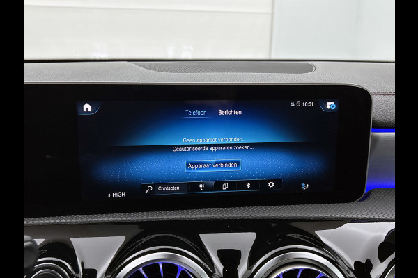 Mercedes-Benz CLA-Klasse 220 Premium Plus AMG-Line(Goed OnderH, Panorama, SfeerV, Lane Assist, StoelV, Camera, Navi, Etc)
