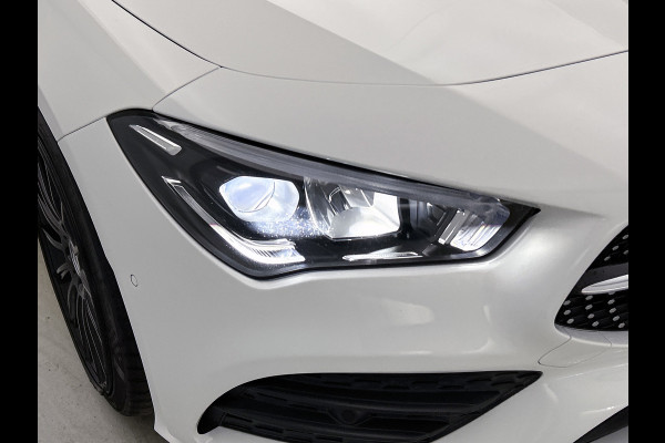 Mercedes-Benz CLA-Klasse 220 Premium Plus AMG-Line(Goed OnderH, Panorama, SfeerV, Lane Assist, StoelV, Camera, Navi, Etc)
