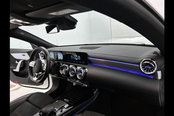 Mercedes-Benz CLA-Klasse 220 Premium Plus AMG-Line(Goed OnderH, Panorama, SfeerV, Lane Assist, StoelV, Camera, Navi, Etc)