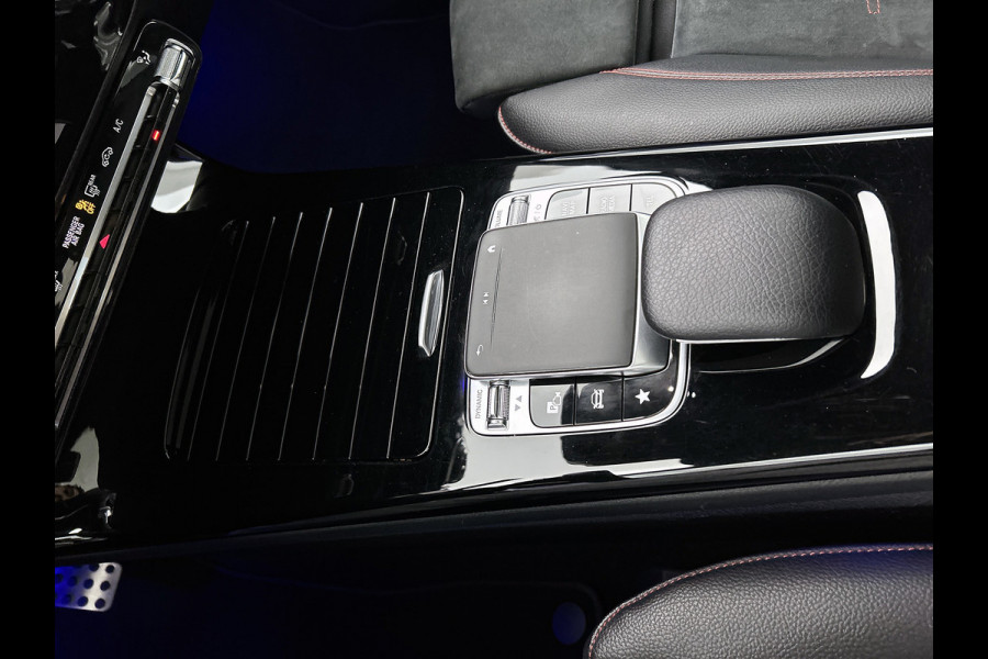Mercedes-Benz CLA-Klasse 220 Premium Plus AMG-Line(Goed OnderH, Panorama, SfeerV, Lane Assist, StoelV, Camera, Navi, Etc)