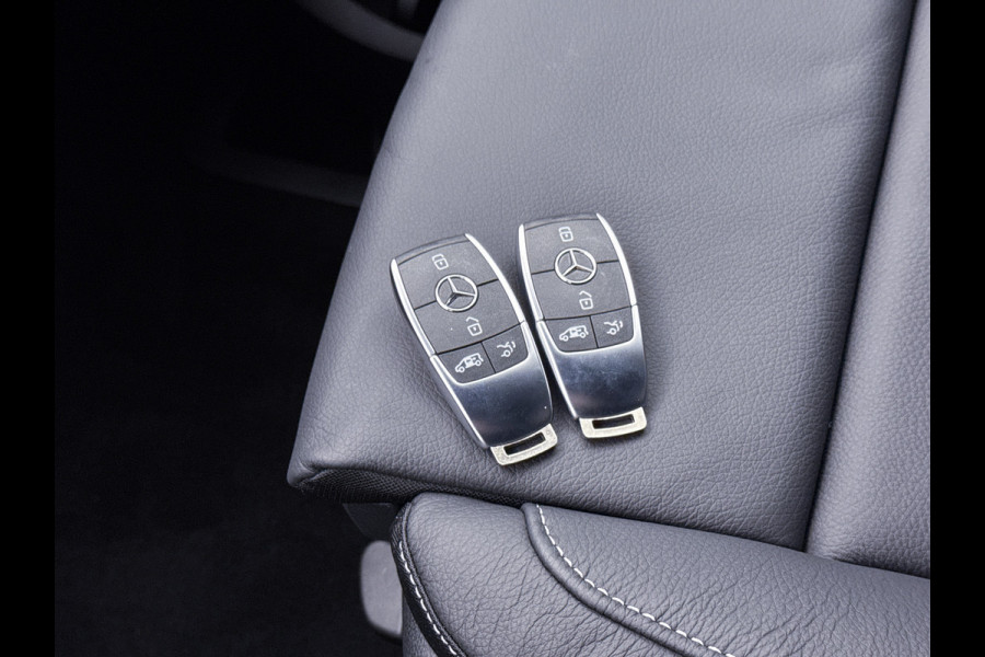Mercedes-Benz V-Klasse 300d 4-MATIC Extra Lang AMG Avantgarde BPM-Vrij Dubbele Cabine 360 Graden Camera Elektrische Schuifdeuren Multibeam LED Adaptiev