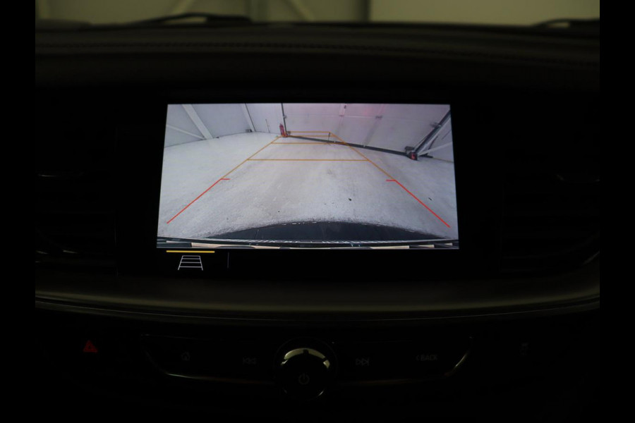 Opel Insignia 2.0 Turbo GSI 4X4 | 230pk | Origineel NL | Head-Up | Adaptive cruise | BOSE Sound | Stoelverwarming | Matrix LED | Camera | Alcantara | Carplay | Navigatie | Keyless | Stuurverwarming | 121.800km NAP