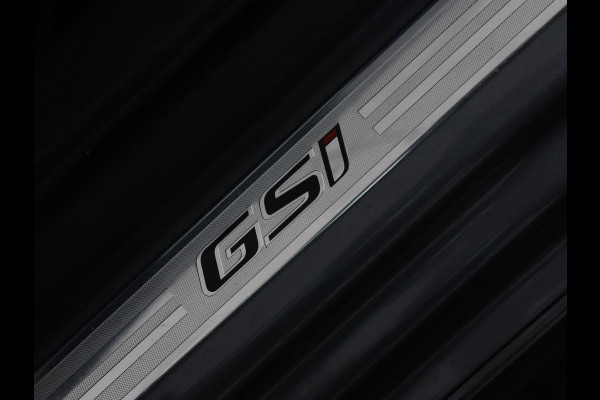 Opel Insignia 2.0 Turbo GSI 4X4 | 230pk | Origineel NL | Head-Up | Adaptive cruise | BOSE Sound | Stoelverwarming | Matrix LED | Camera | Alcantara | Carplay | Navigatie | Keyless | Stuurverwarming | 121.800km NAP