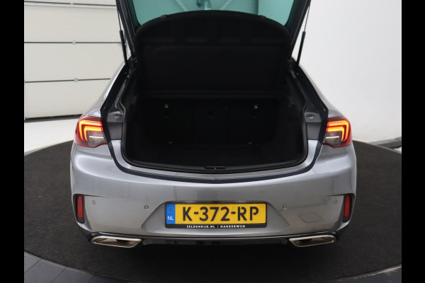 Opel Insignia 2.0 Turbo GSI 4X4 | 230pk | Origineel NL | Head-Up | Adaptive cruise | BOSE Sound | Stoelverwarming | Matrix LED | Camera | Alcantara | Carplay | Navigatie | Keyless | Stuurverwarming | 121.800km NAP
