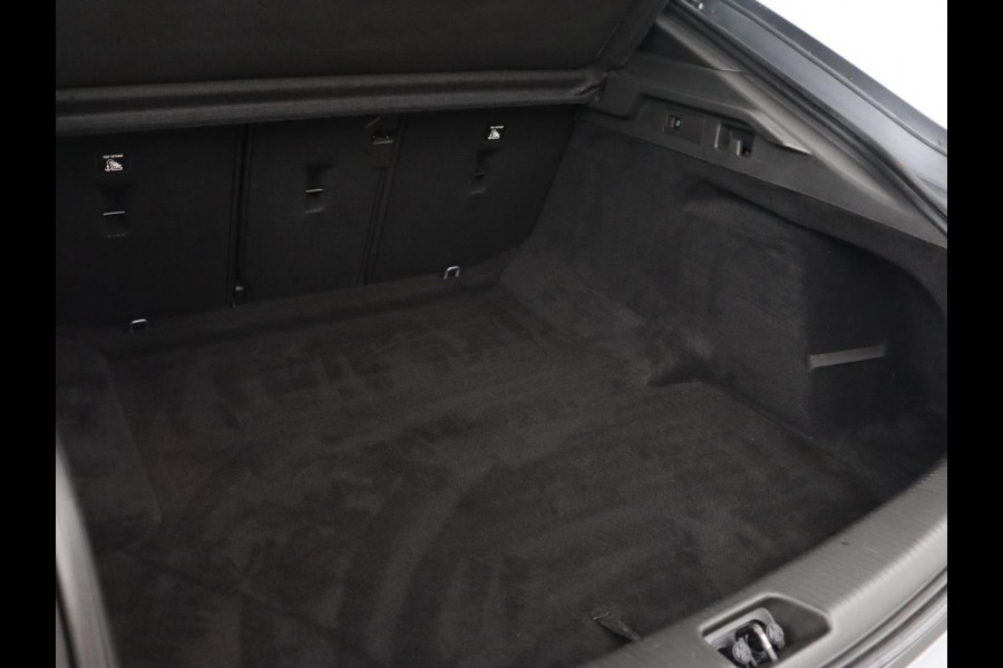 Opel Insignia 2.0 Turbo GSI 4X4 | 230pk | Origineel NL | Head-Up | Adaptive cruise | BOSE Sound | Stoelverwarming | Matrix LED | Camera | Alcantara | Carplay | Navigatie | Keyless | Stuurverwarming | 121.800km NAP