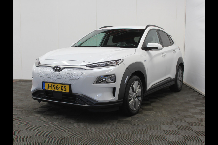 Hyundai Kona EV Fashion 64 kWh CLIMATE | ADAPCRUISE | CAMERA | CARPLAY | LMV17 | LED | DAB | HEAD-UP | NAVI | PDCA | 3FASE