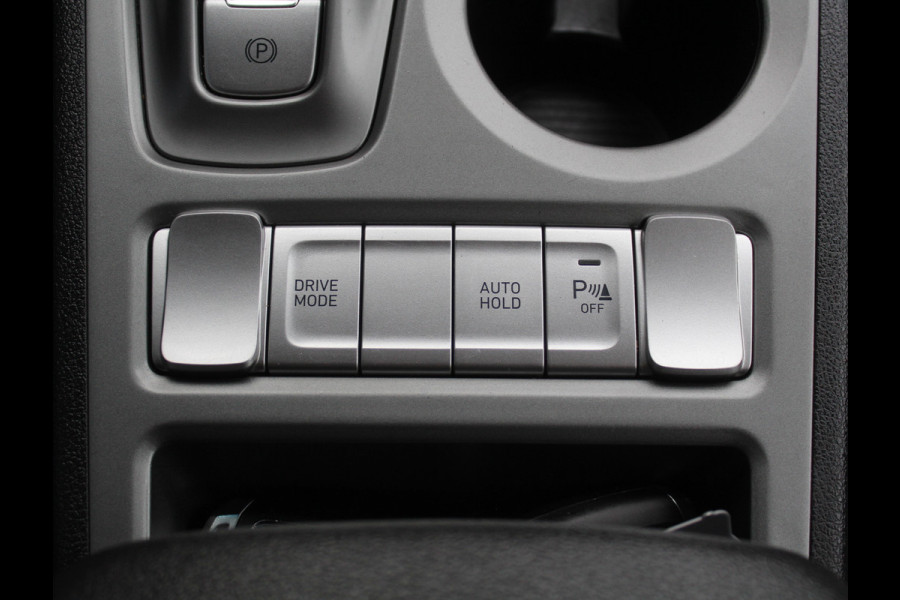 Hyundai Kona EV Fashion 64 kWh CLIMATE | ADAPCRUISE | CAMERA | CARPLAY | LMV17 | LED | DAB | HEAD-UP | NAVI | PDCA | 3FASE
