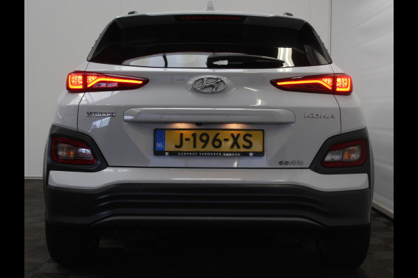 Hyundai Kona EV Fashion 64 kWh CLIMATE | ADAPCRUISE | CAMERA | CARPLAY | LMV17 | LED | DAB | HEAD-UP | NAVI | PDCA | 3FASE