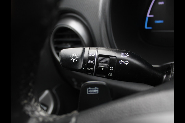 Hyundai Kona EV Fashion 64 kWh CLIMATE | ADAPCRUISE | CAMERA | CARPLAY | LMV17 | LED | DAB | HEAD-UP | NAVI | PDCA | 3FASE