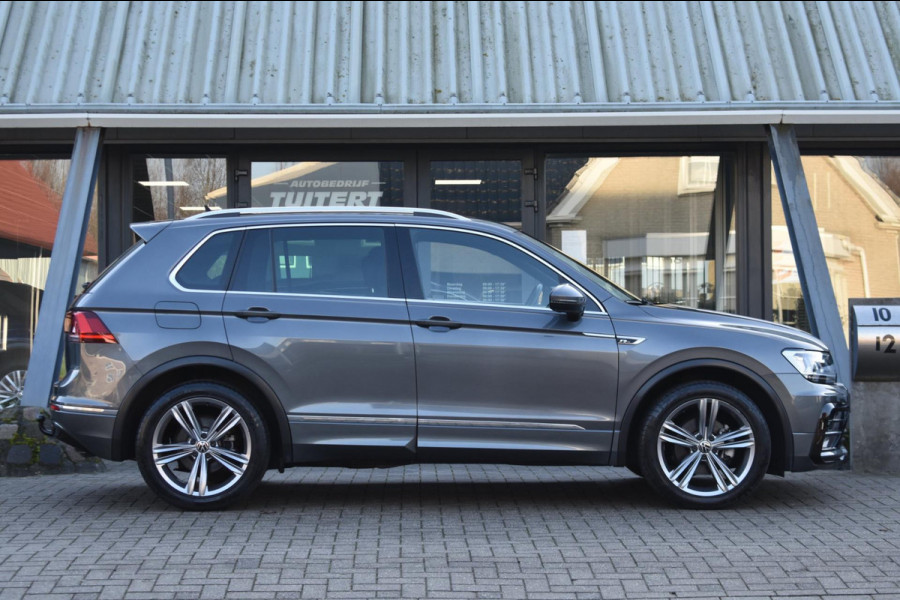 Volkswagen Tiguan 1.5 TSI ACT R-Line | TREKHAAK | NAP | APPLE CARPLAY | ANDROID AUTO | ADAPT. CRUISE CONTROLE | VIRTUAL COCKPIT