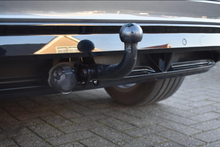 Volkswagen Tiguan 1.5 TSI ACT R-Line | TREKHAAK | NAP | APPLE CARPLAY | ANDROID AUTO | ADAPT. CRUISE CONTROLE | VIRTUAL COCKPIT