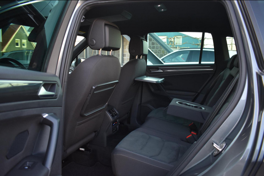 Volkswagen Tiguan 1.5 TSI ACT R-Line | TREKHAAK | NAP | APPLE CARPLAY | ANDROID AUTO | ADAPT. CRUISE CONTROLE | VIRTUAL COCKPIT