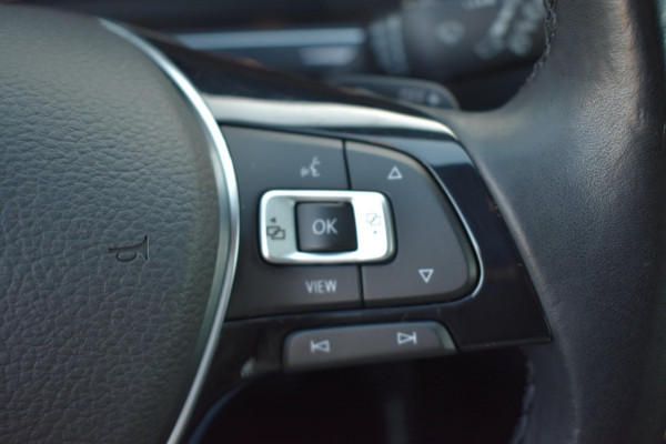 Volkswagen Tiguan 1.5 TSI ACT R-Line | TREKHAAK | NAP | APPLE CARPLAY | ANDROID AUTO | ADAPT. CRUISE CONTROLE | VIRTUAL COCKPIT