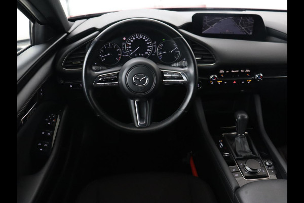 Mazda 3 2.0 e-SkyActiv-G Sportive | Head-Up | Stoelverwarming | Adaptive cruise | Camera | Carplay | Stuurverwarming | Navigatie | Climate control | Bluetooth | Parkeerhulp | Full LED