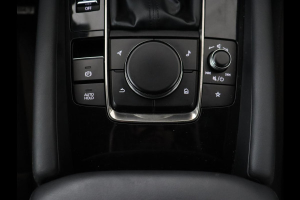 Mazda 3 2.0 e-SkyActiv-G Sportive | Head-Up | Stoelverwarming | Adaptive cruise | Camera | Carplay | Stuurverwarming | Navigatie | Climate control | Bluetooth | Parkeerhulp | Full LED
