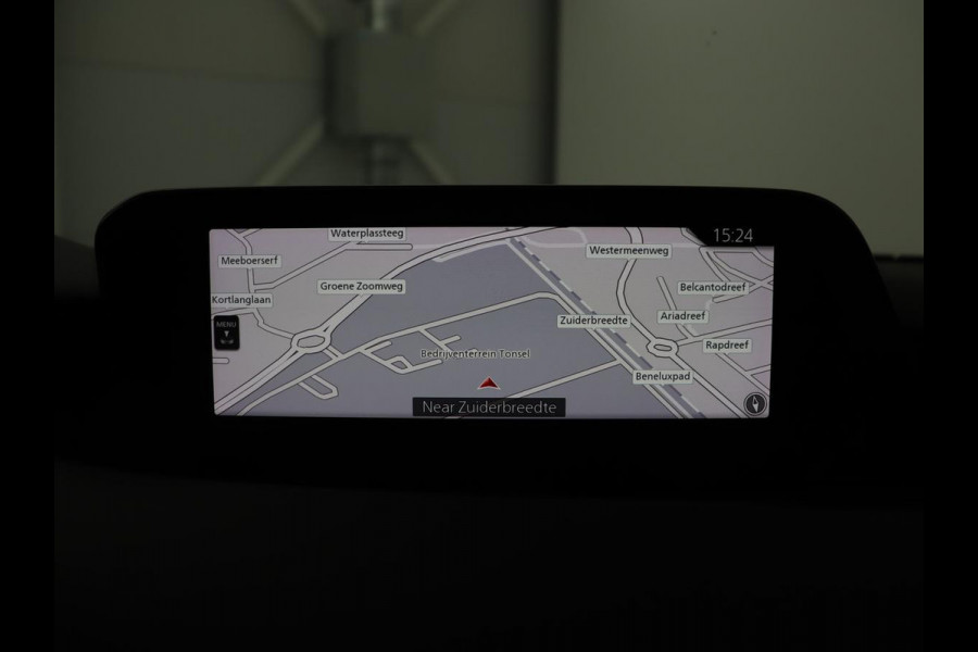 Mazda 3 2.0 e-SkyActiv-G Sportive | Head-Up | Stoelverwarming | Adaptive cruise | Camera | Carplay | Stuurverwarming | Navigatie | Climate control | Bluetooth | Parkeerhulp | Full LED