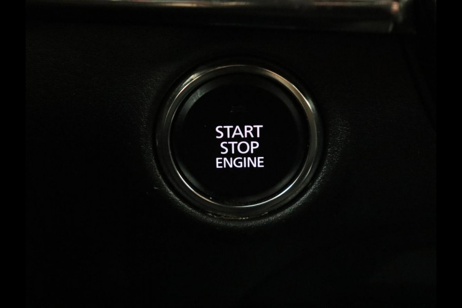 Mazda 3 2.0 e-SkyActiv-G Sportive | Head-Up | Stoelverwarming | Adaptive cruise | Camera | Carplay | Stuurverwarming | Navigatie | Climate control | Bluetooth | Parkeerhulp | Full LED