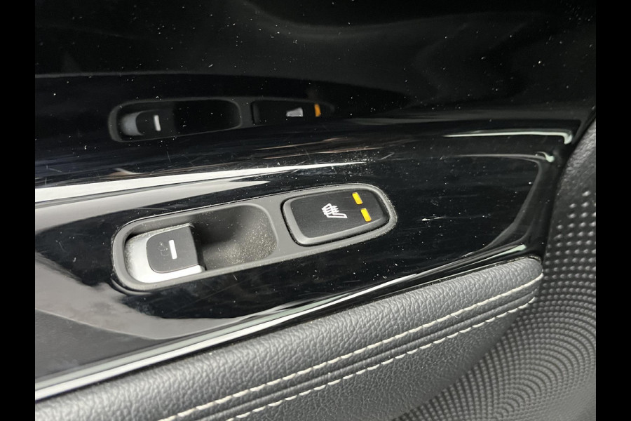 Kia Niro 1.6 GDi PHEV ExecutiveLine Plug-in Hybride | Schuifdak | Leder | Elektrische Stoelen | Stoelventilatie & Verwarming | Stuurwielverwarming | JBL | Afn. Trekhaak | GOED ONDERHOUDEN | GELEVERD INCLUSIEF 12 MND BOVAG GARANTIE |