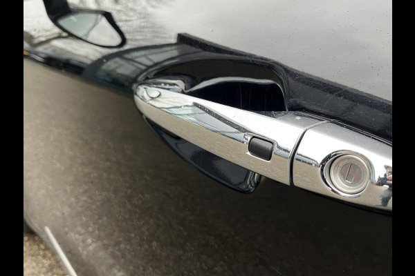 Kia Niro 1.6 GDi PHEV ExecutiveLine Plug-in Hybride | Schuifdak | Leder | Elektrische Stoelen | Stoelventilatie & Verwarming | Stuurwielverwarming | JBL | Afn. Trekhaak | GOED ONDERHOUDEN | GELEVERD INCLUSIEF 12 MND BOVAG GARANTIE |