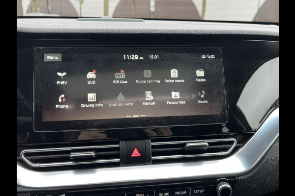Kia Niro 1.6 GDi PHEV ExecutiveLine Plug-in Hybride | Schuifdak | Leder | Elektrische Stoelen | Stoelventilatie & Verwarming | Stuurwielverwarming | JBL | Afn. Trekhaak | GOED ONDERHOUDEN | GELEVERD INCLUSIEF 12 MND BOVAG GARANTIE |
