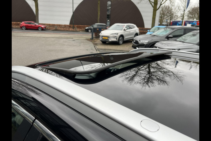 Kia Niro 1.6 GDi PHEV ExecutiveLine Plug-in Hybride | Schuifdak | Leder | Elektrische Stoelen | Stoelventilatie & Verwarming | Stuurwielverwarming | JBL | Afn. Trekhaak | GOED ONDERHOUDEN | GELEVERD INCLUSIEF 12 MND BOVAG GARANTIE |