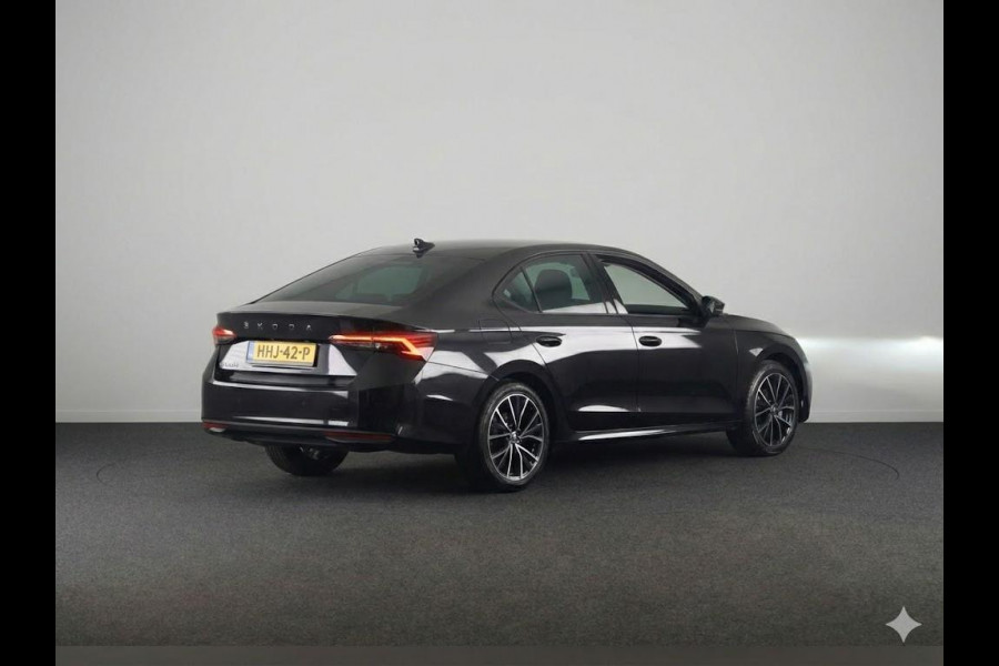 Škoda Octavia Business Edition 1.5 TSI M-HEV 115pk DSG 115pk DSG | Private lease vanaf 731,-- | Parkeercamera | 17 inch Lichtmetalen velgen |  Verwarmbare voorstoelen | 13 inch display | Adaptieve Cruise Control