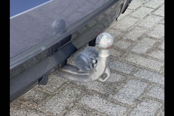 BMW 5 Serie Touring 530i xDrive High Executive M Sport Pakket Automaat / Panoramadak / Trekhaak / Integrale Actieve Besturing / Stoelventilatie / Driving Assistant Professional / Bowers & Wilkins / Laserlight / M Sportremsysteem / Soft Close