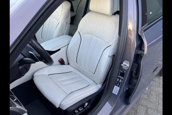 BMW 5 Serie Touring 530i xDrive High Executive M Sport Pakket Automaat / Panoramadak / Trekhaak / Integrale Actieve Besturing / Stoelventilatie / Driving Assistant Professional / Bowers & Wilkins / Laserlight / M Sportremsysteem / Soft Close