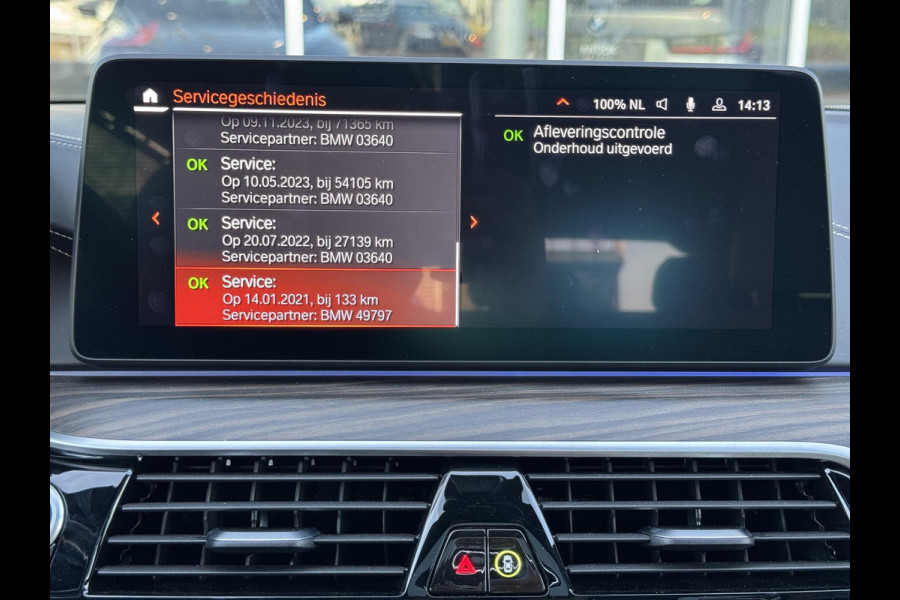 BMW 5 Serie Touring 530i xDrive High Executive M Sport Pakket Automaat / Panoramadak / Trekhaak / Integrale Actieve Besturing / Stoelventilatie / Driving Assistant Professional / Bowers & Wilkins / Laserlight / M Sportremsysteem / Soft Close