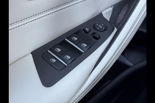 BMW 5 Serie Touring 530i xDrive High Executive M Sport Pakket Automaat / Panoramadak / Trekhaak / Integrale Actieve Besturing / Stoelventilatie / Driving Assistant Professional / Bowers & Wilkins / Laserlight / M Sportremsysteem / Soft Close