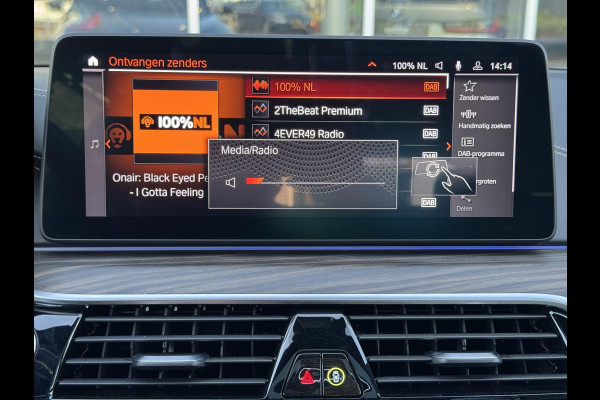 BMW 5 Serie Touring 530i xDrive High Executive M Sport Pakket Automaat / Panoramadak / Trekhaak / Integrale Actieve Besturing / Stoelventilatie / Driving Assistant Professional / Bowers & Wilkins / Laserlight / M Sportremsysteem / Soft Close