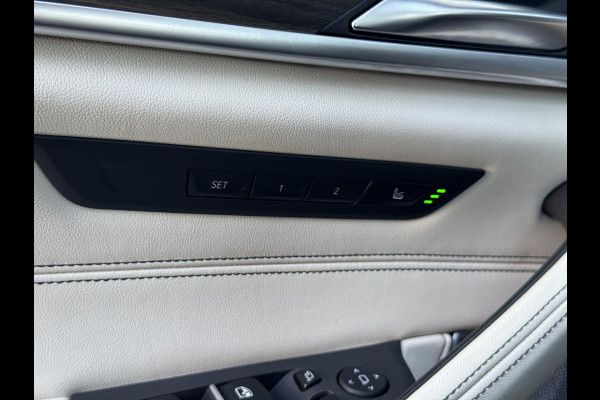 BMW 5 Serie Touring 530i xDrive High Executive M Sport Pakket Automaat / Panoramadak / Trekhaak / Integrale Actieve Besturing / Stoelventilatie / Driving Assistant Professional / Bowers & Wilkins / Laserlight / M Sportremsysteem / Soft Close