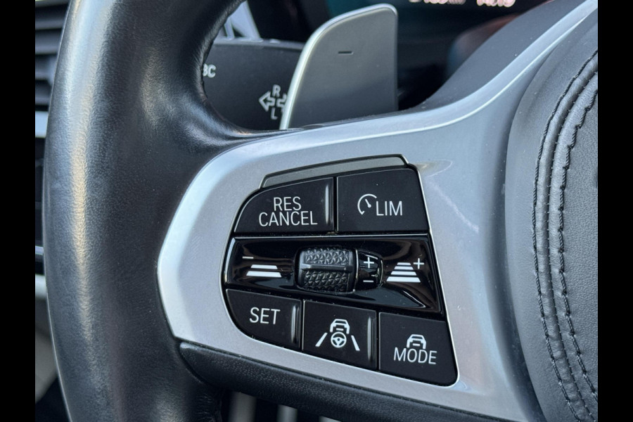 BMW 5 Serie Touring 530i xDrive High Executive M Sport Pakket Automaat / Panoramadak / Trekhaak / Integrale Actieve Besturing / Stoelventilatie / Driving Assistant Professional / Bowers & Wilkins / Laserlight / M Sportremsysteem / Soft Close