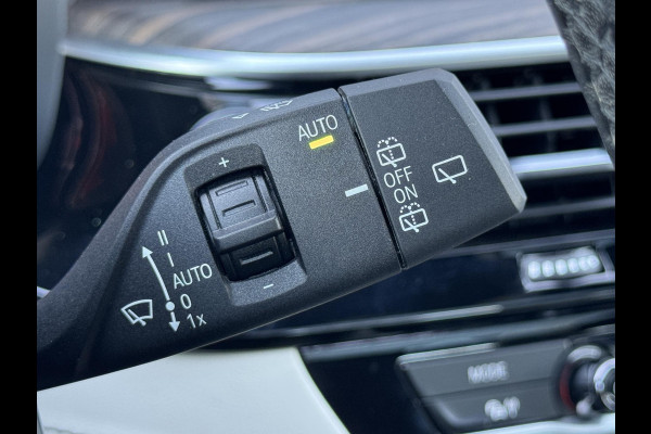 BMW 5 Serie Touring 530i xDrive High Executive M Sport Pakket Automaat / Panoramadak / Trekhaak / Integrale Actieve Besturing / Stoelventilatie / Driving Assistant Professional / Bowers & Wilkins / Laserlight / M Sportremsysteem / Soft Close