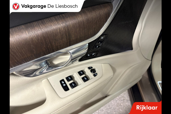 Volvo V90 Cross Country 2.0 B6 AWD Pro / Leder / Panoramadak / head-up / stoel en stuur verwarming / trekhaak