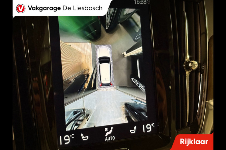 Volvo V90 Cross Country 2.0 B6 AWD Pro / Leder / Panoramadak / head-up / stoel en stuur verwarming / trekhaak