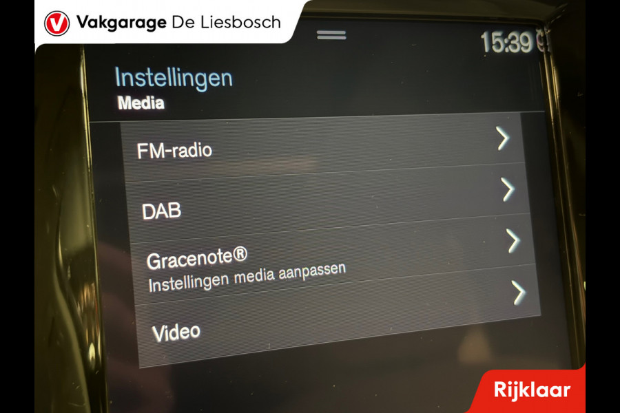 Volvo V90 Cross Country 2.0 B6 AWD Pro / Leder / Panoramadak / head-up / stoel en stuur verwarming / trekhaak