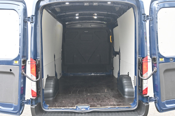 Ford Transit L3H2 2.0 TDCI Trend Navigatie met camera