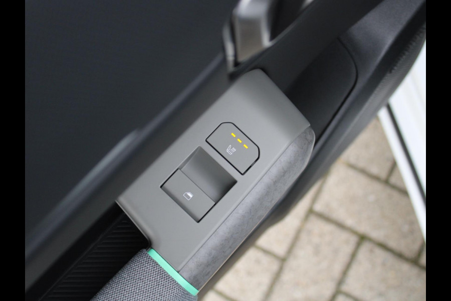 Kia EV4 Plus Advanced 58.3 kWh | OP VOORRAAD | Schuifkanteldak | Navigatie | Stoel en stuurverwarming |