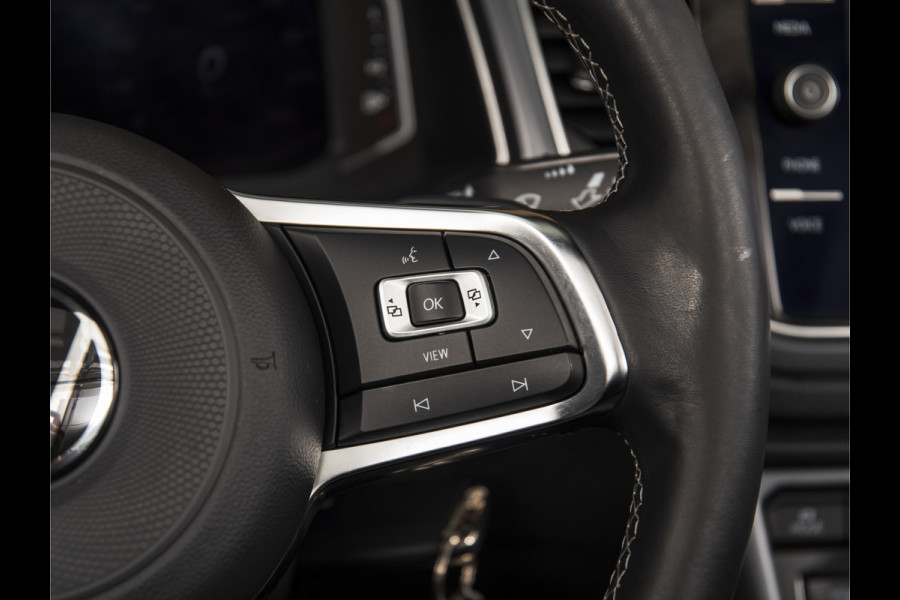 Volkswagen T-Roc Cabrio 1.5 TSI R-Line R-LINE-CAMERA-NAVI