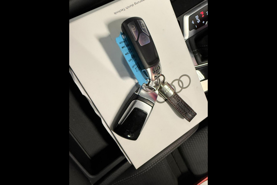 Audi Q5 Sportback 55 TFSI e SQ5 22'' 367PK BLACK-LINE B&O/LUCHTVERING/V-COCKPIT/DAB/CARPLAY/SFEERVERL///