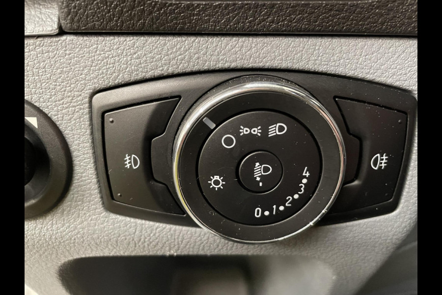 Ford Transit 350 2.0 TDCI 130pk L2H2 Trend Imperiaal + ladder Navigatie Camera Parkeersensoren Cruise Control Stoelverwarming Airco  Ingebouwde kasten Houten laadvloer