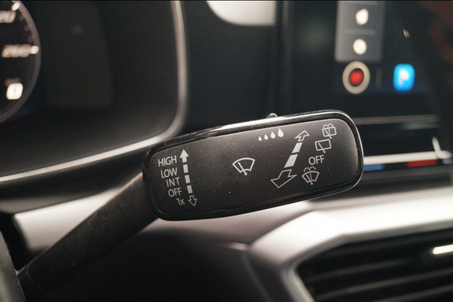 Seat Leon Sportstourer 1.5 TSI 150pk FR Business -NAVI-ECC-