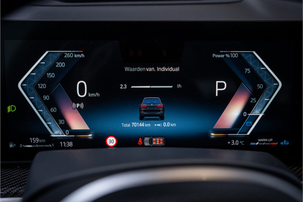 BMW X7 M60i xDrive - Panorama | Kuipstoelen | H&K | Exclusive Pakket | Elek Trekhaak